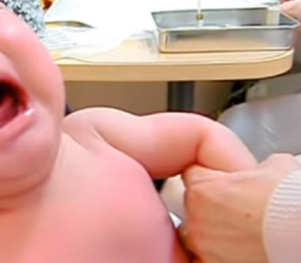 赤ちゃんにワクチン
